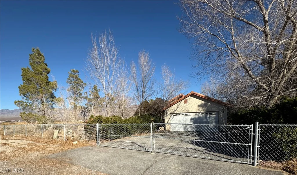 3941 Dennis, Pahrump, NV 89060