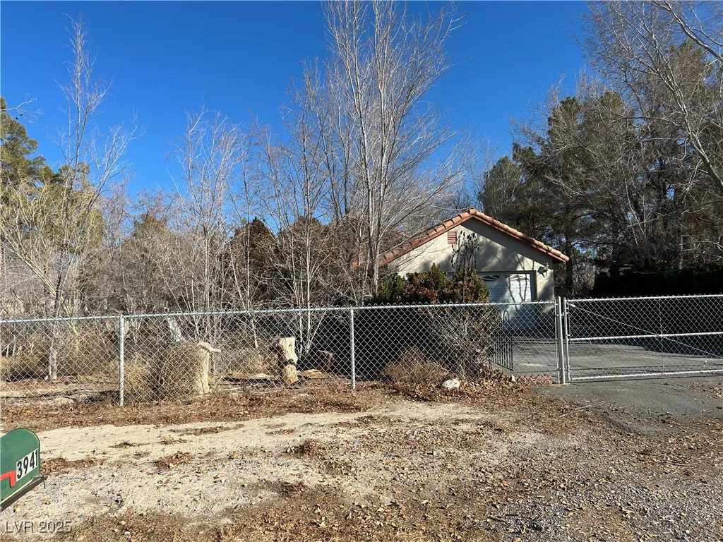3941 Dennis, Pahrump, NV 89060