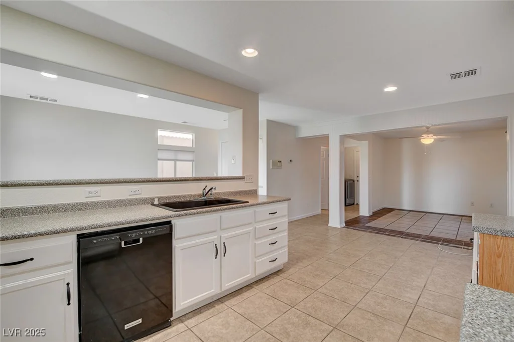 422 Waterbrook, Henderson, NV 89015