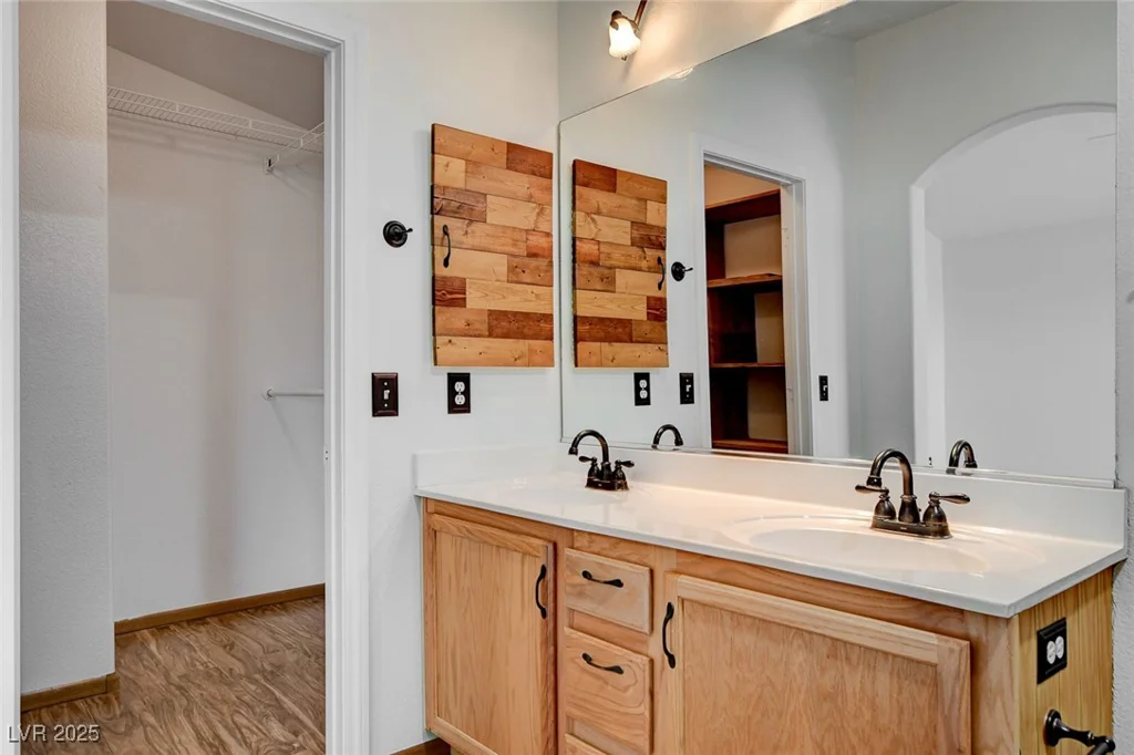 422 Waterbrook, Henderson, NV 89015