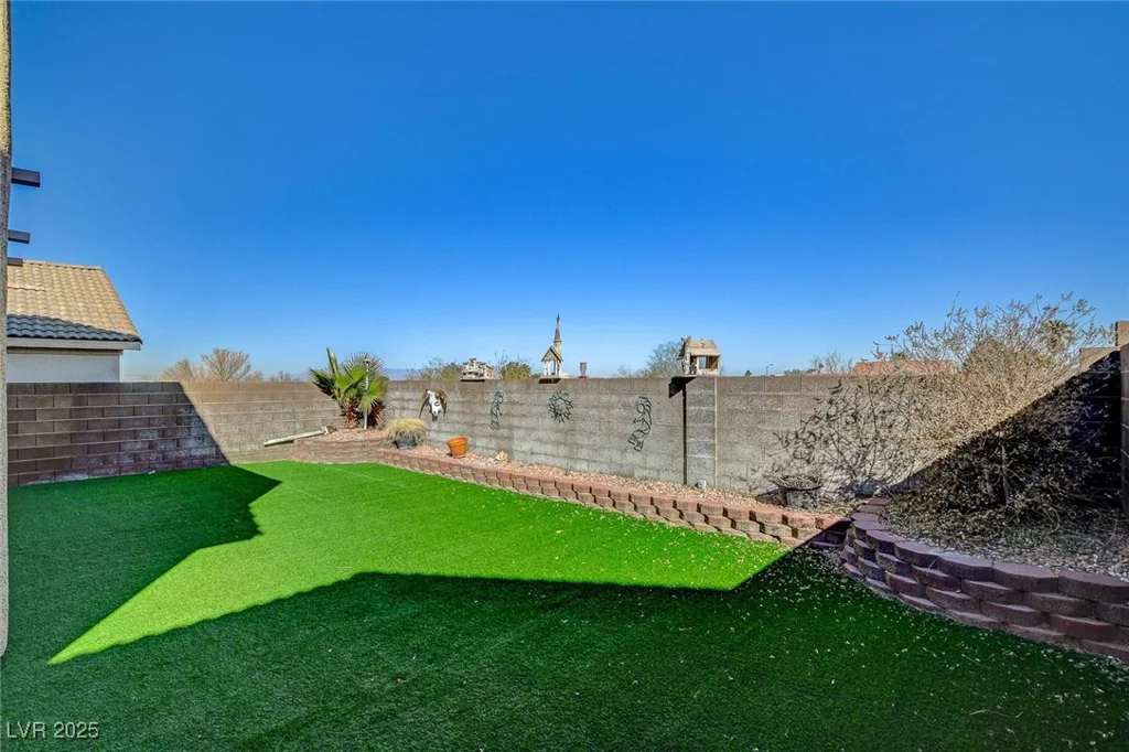 422 Waterbrook, Henderson, NV 89015