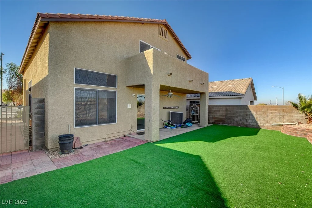 422 Waterbrook, Henderson, NV 89015