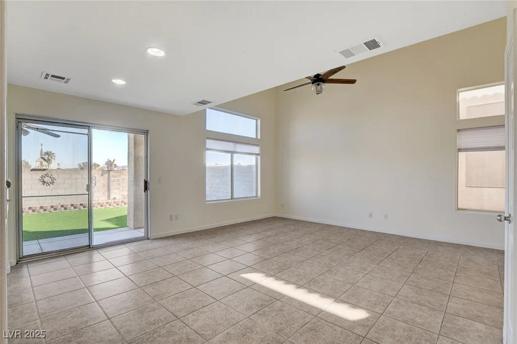 422 Waterbrook, Henderson, NV 89015