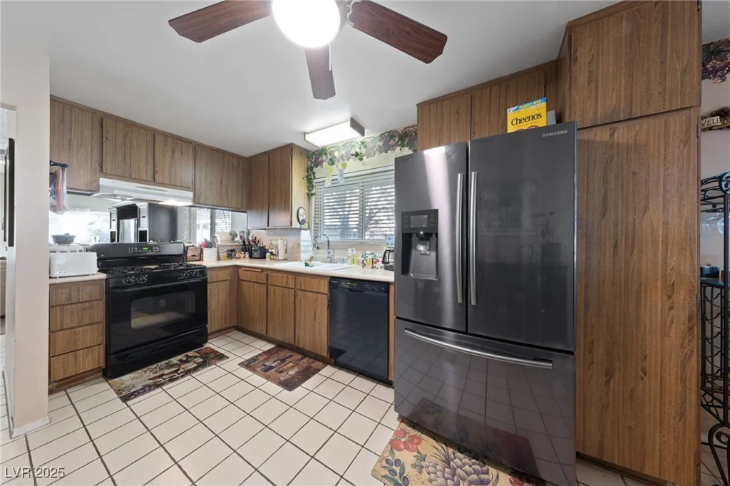 2353 Moorpark, Henderson, NV 89014