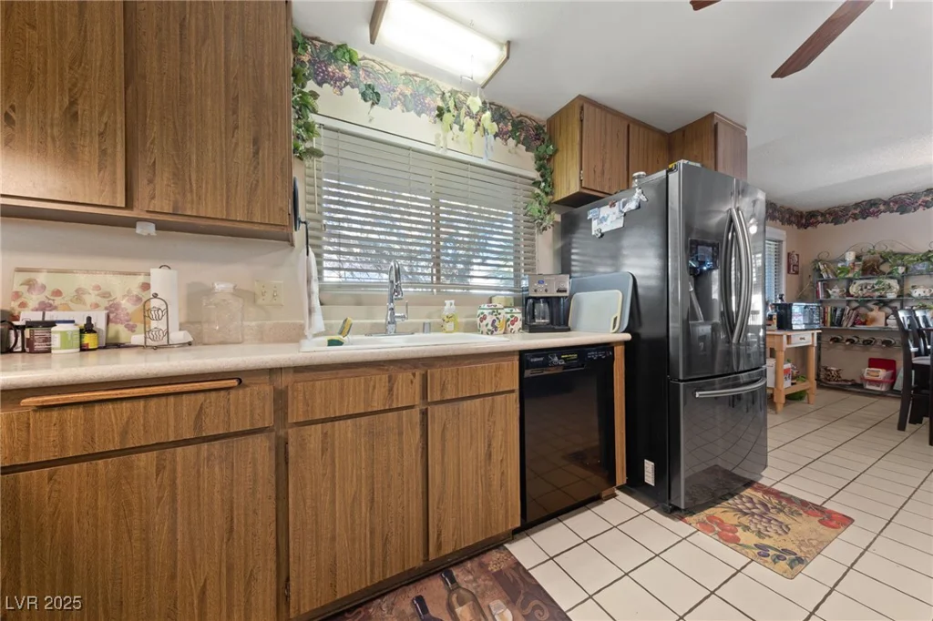 2353 Moorpark, Henderson, NV 89014