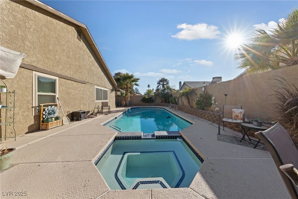 2353 Moorpark, Henderson, NV 89014