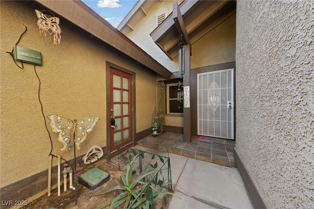 2353 Moorpark, Henderson, NV 89014