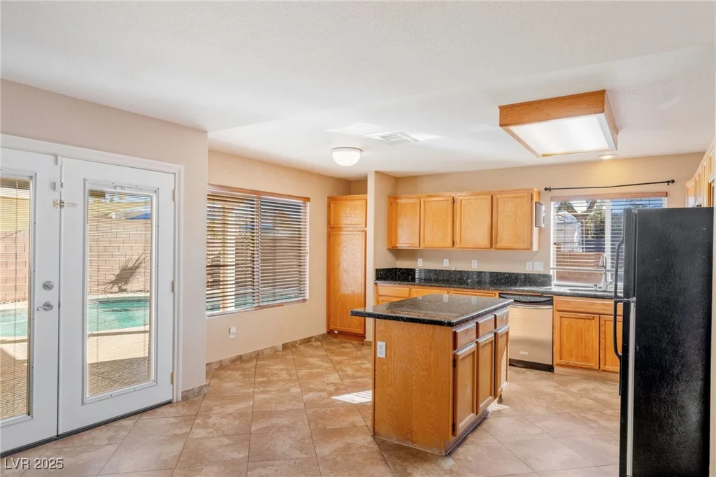 2000 Golden Shadow, Henderson, NV 89002