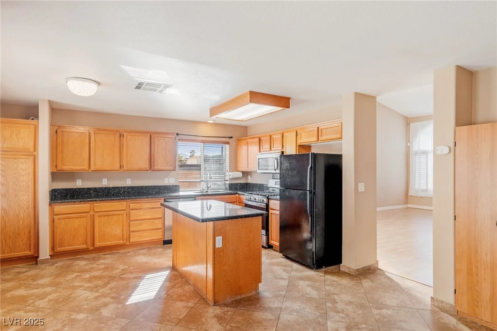 2000 Golden Shadow, Henderson, NV 89002