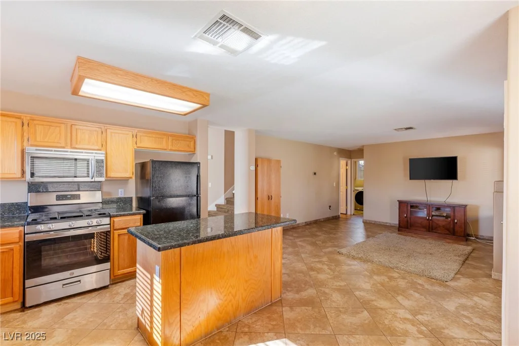 2000 Golden Shadow, Henderson, NV 89002