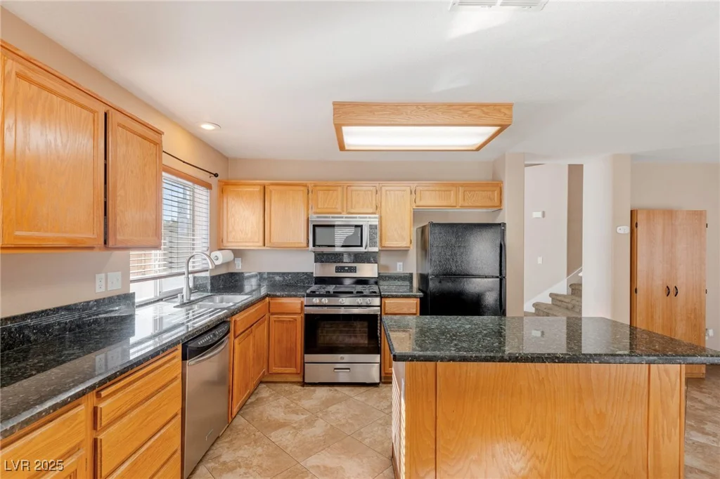 2000 Golden Shadow, Henderson, NV 89002