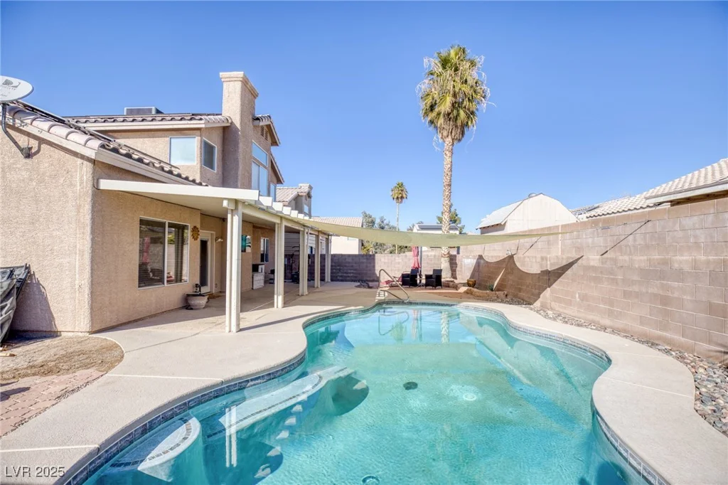 2000 Golden Shadow, Henderson, NV 89002