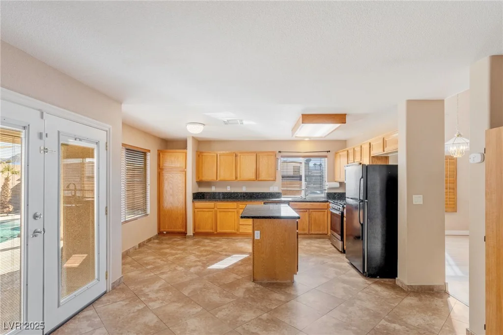 2000 Golden Shadow, Henderson, NV 89002