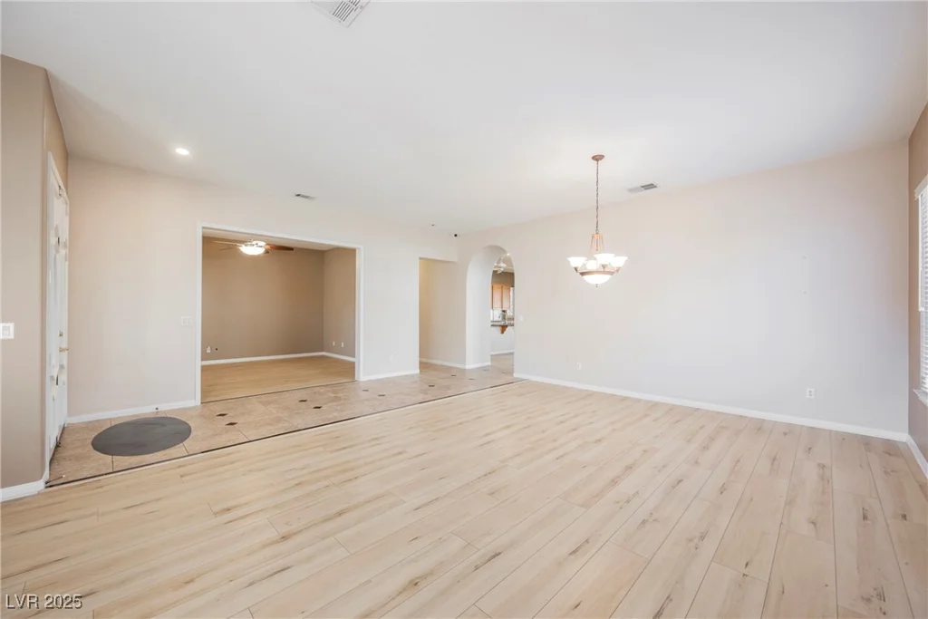 328 Hedgehope, Las Vegas, NV 89183