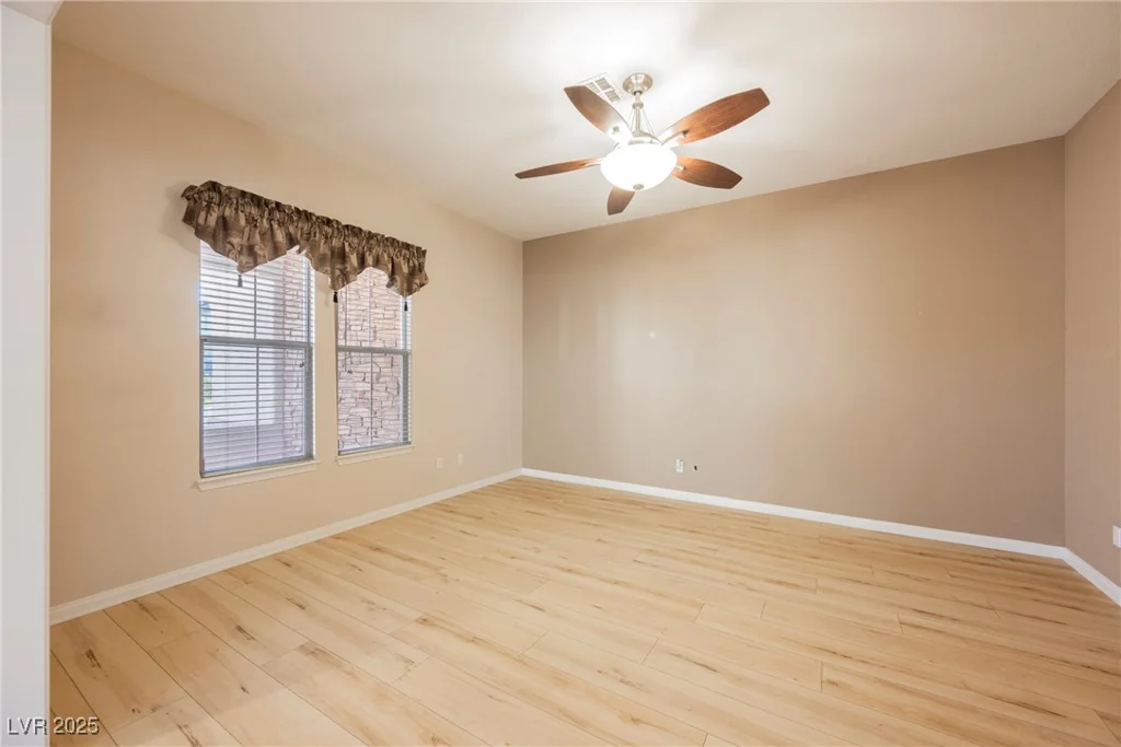 328 Hedgehope, Las Vegas, NV 89183