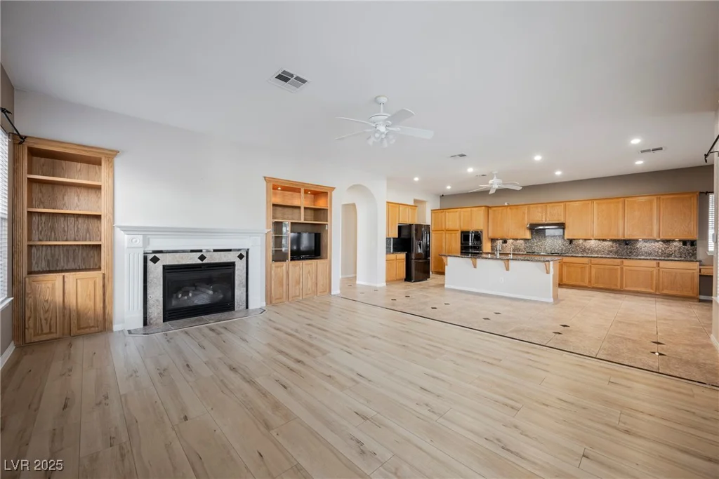 328 Hedgehope, Las Vegas, NV 89183