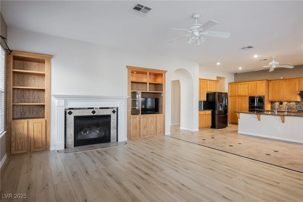 328 Hedgehope, Las Vegas, NV 89183