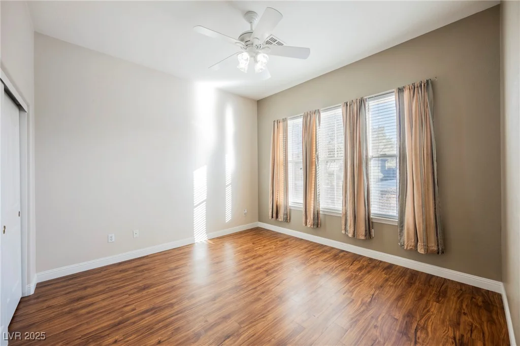328 Hedgehope, Las Vegas, NV 89183