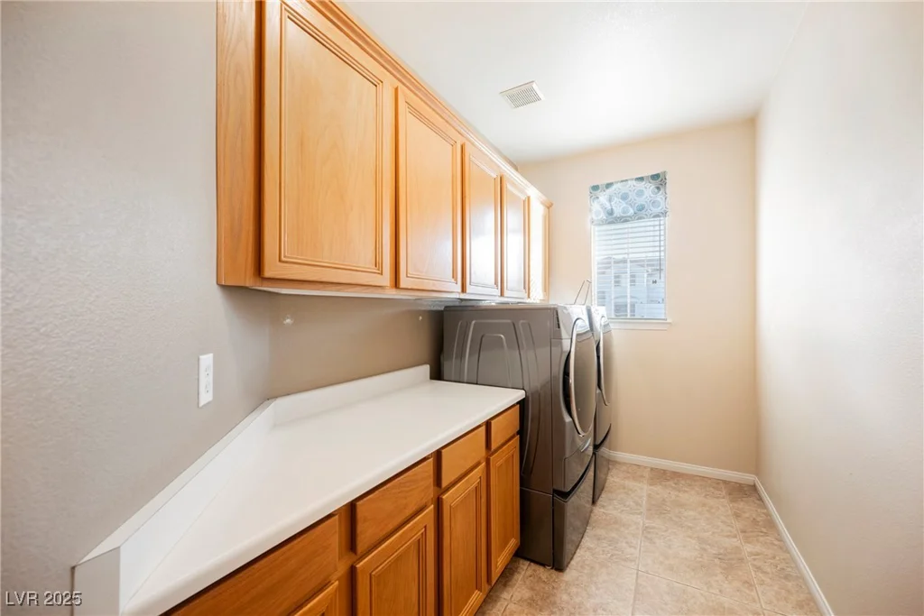 328 Hedgehope, Las Vegas, NV 89183