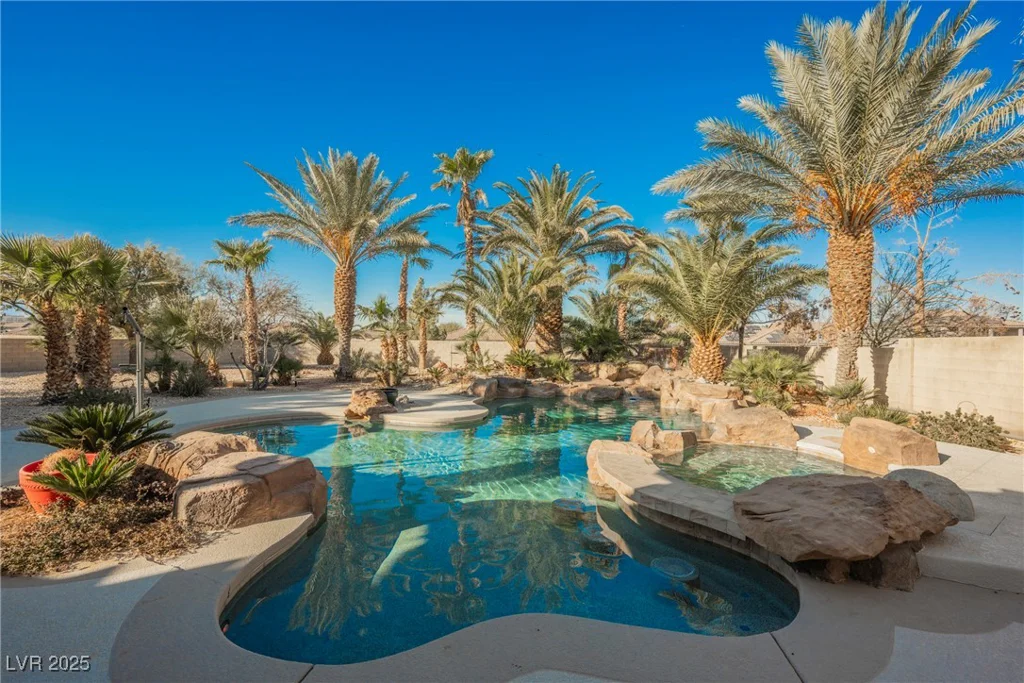 328 Hedgehope, Las Vegas, NV 89183