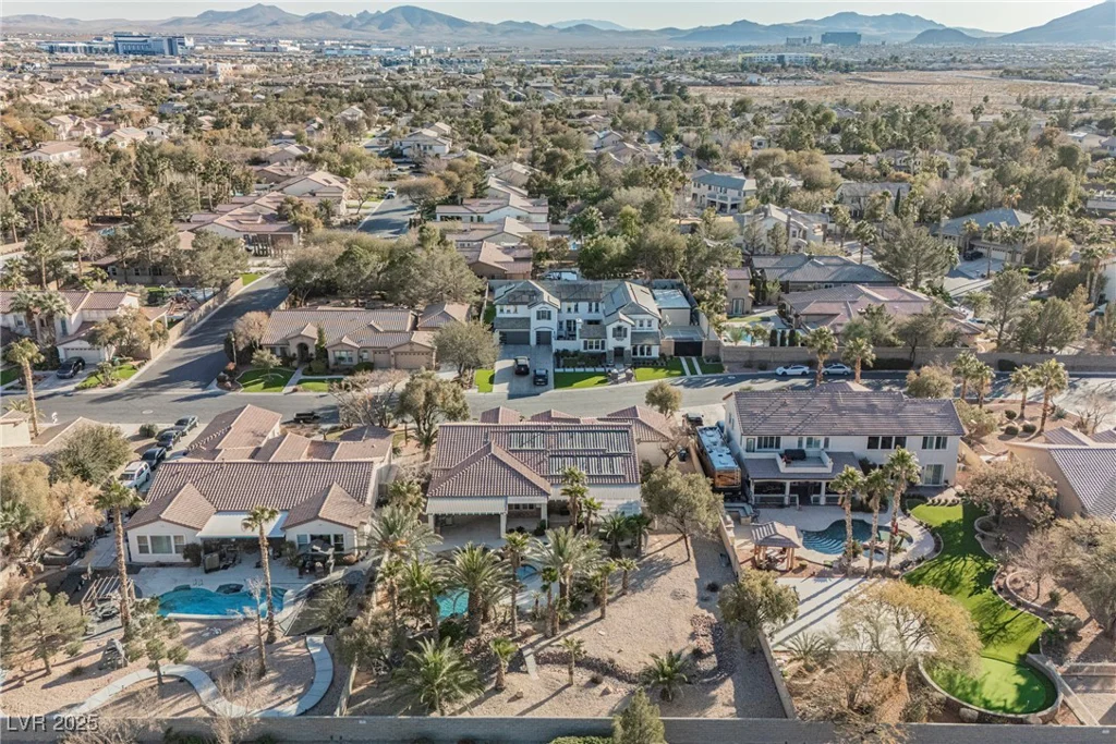 328 Hedgehope, Las Vegas, NV 89183