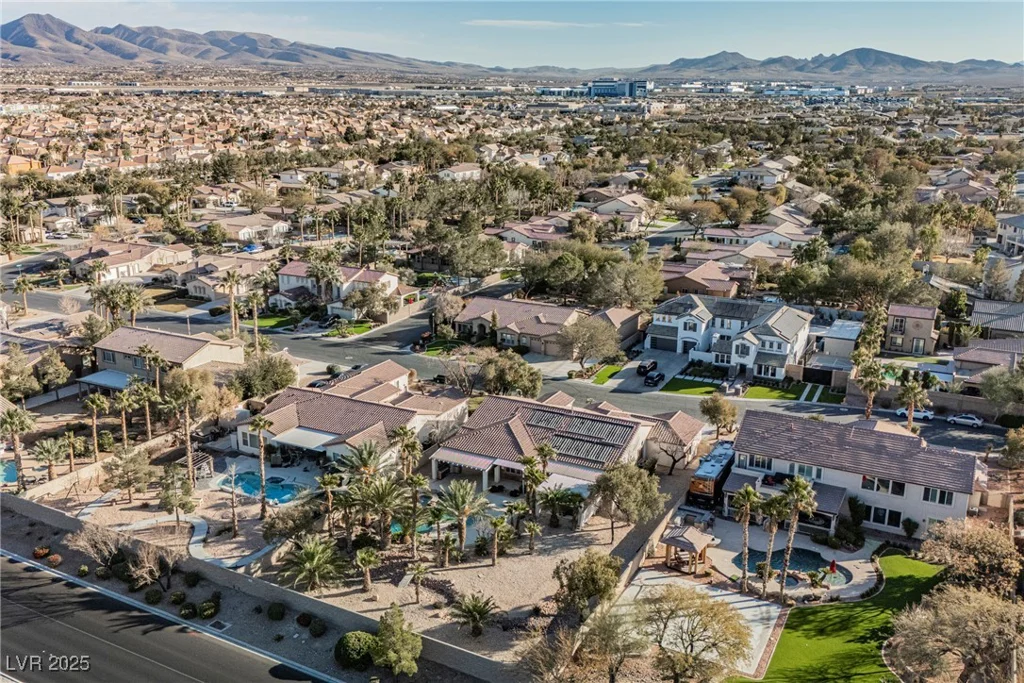 328 Hedgehope, Las Vegas, NV 89183