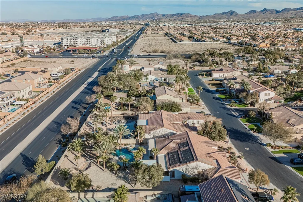 328 Hedgehope, Las Vegas, NV 89183