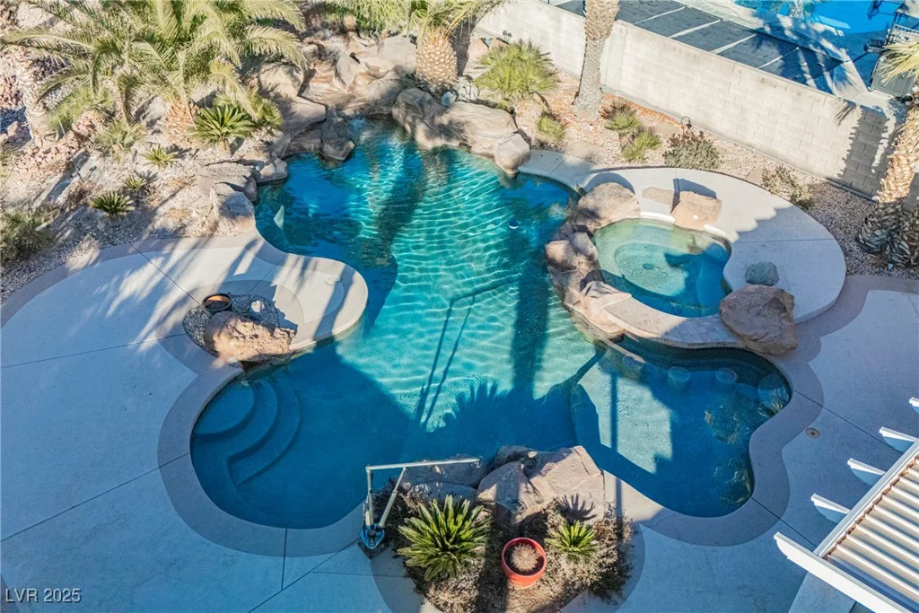 328 Hedgehope, Las Vegas, NV 89183