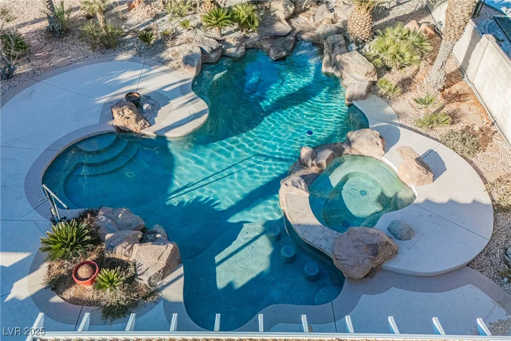 328 Hedgehope, Las Vegas, NV 89183