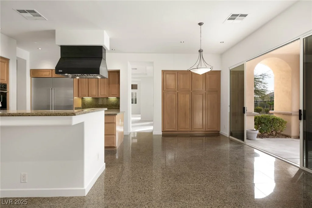 2475 Grassy Spring, Las Vegas, NV 89135