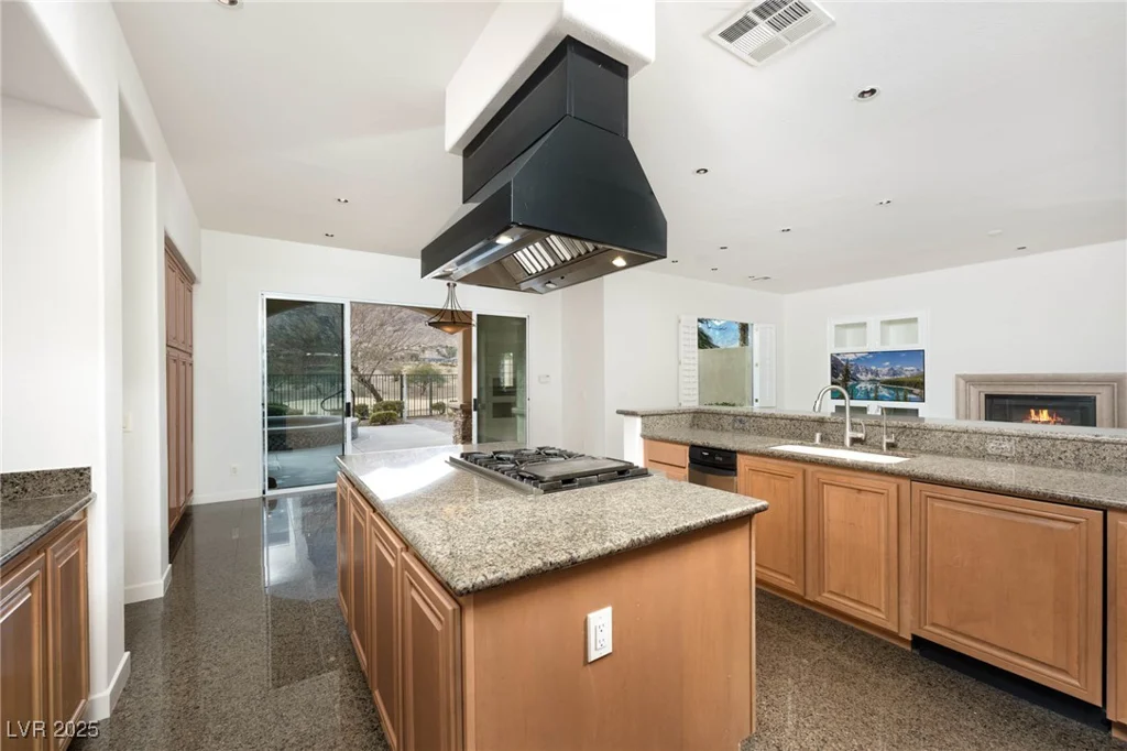 2475 Grassy Spring, Las Vegas, NV 89135