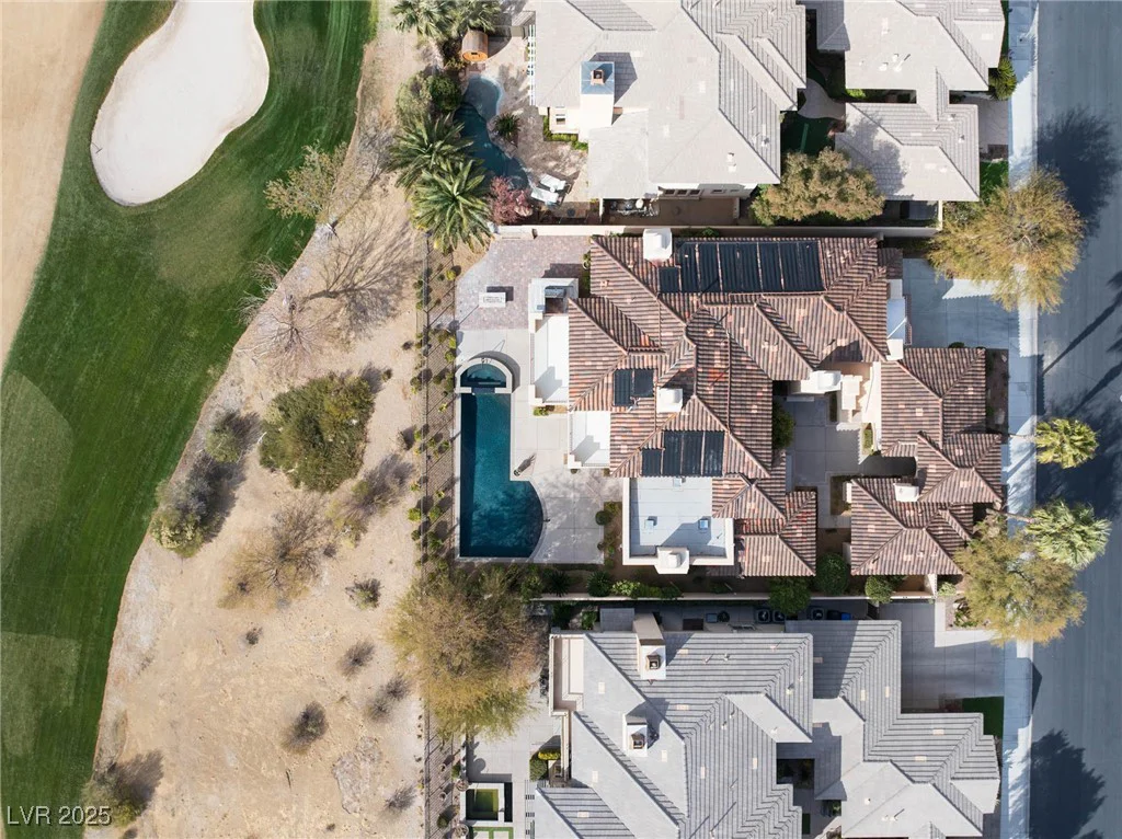2475 Grassy Spring, Las Vegas, NV 89135