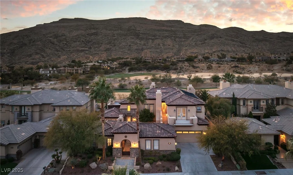 2475 Grassy Spring, Las Vegas, NV 89135