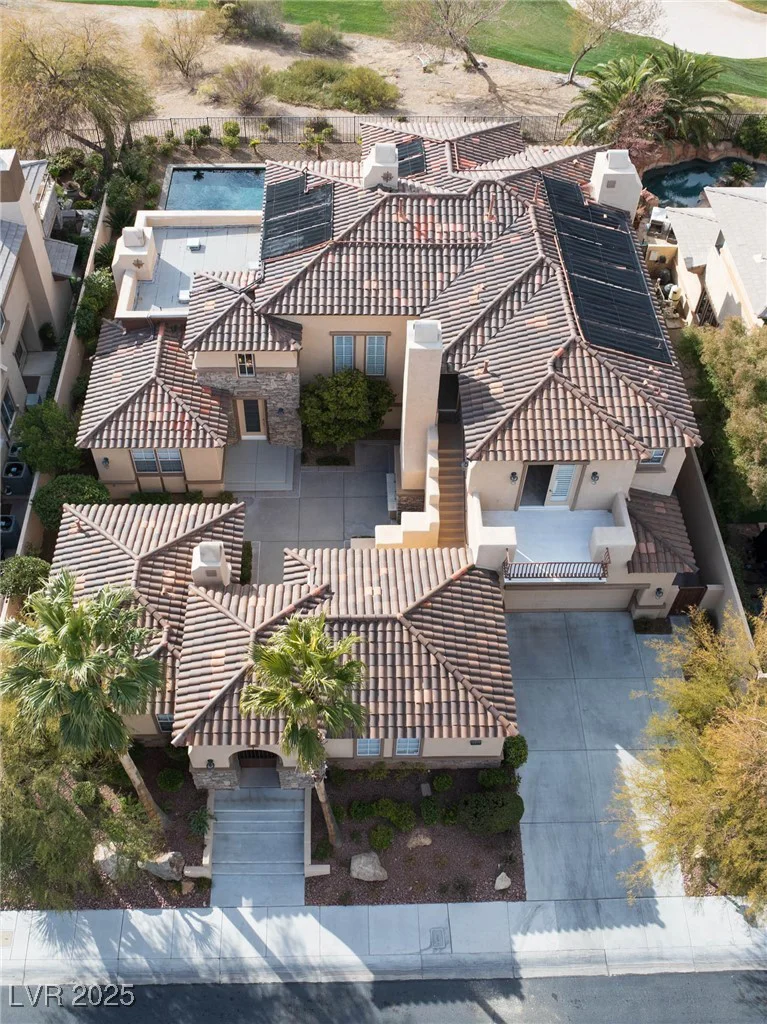 2475 Grassy Spring, Las Vegas, NV 89135