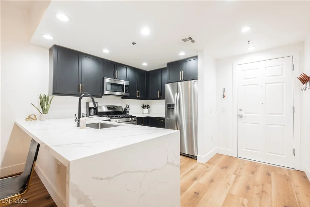 150 Las Vegas, Las Vegas, NV 89101