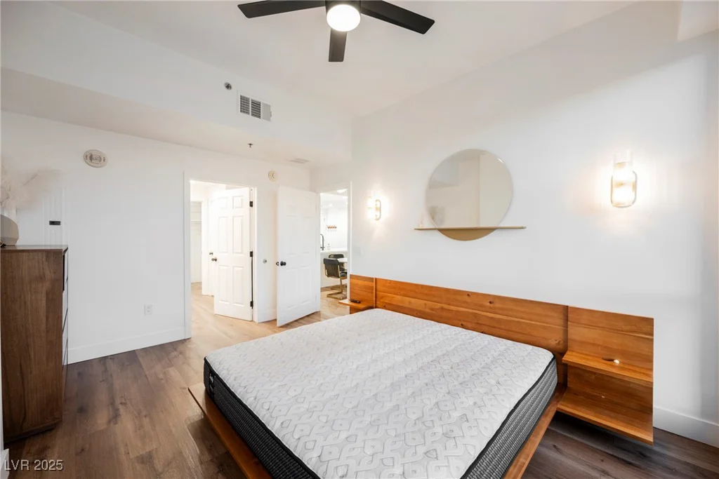 150 Las Vegas, Las Vegas, NV 89101
