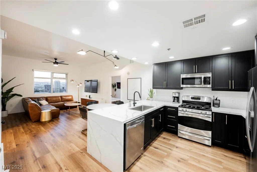 150 Las Vegas, Las Vegas, NV 89101