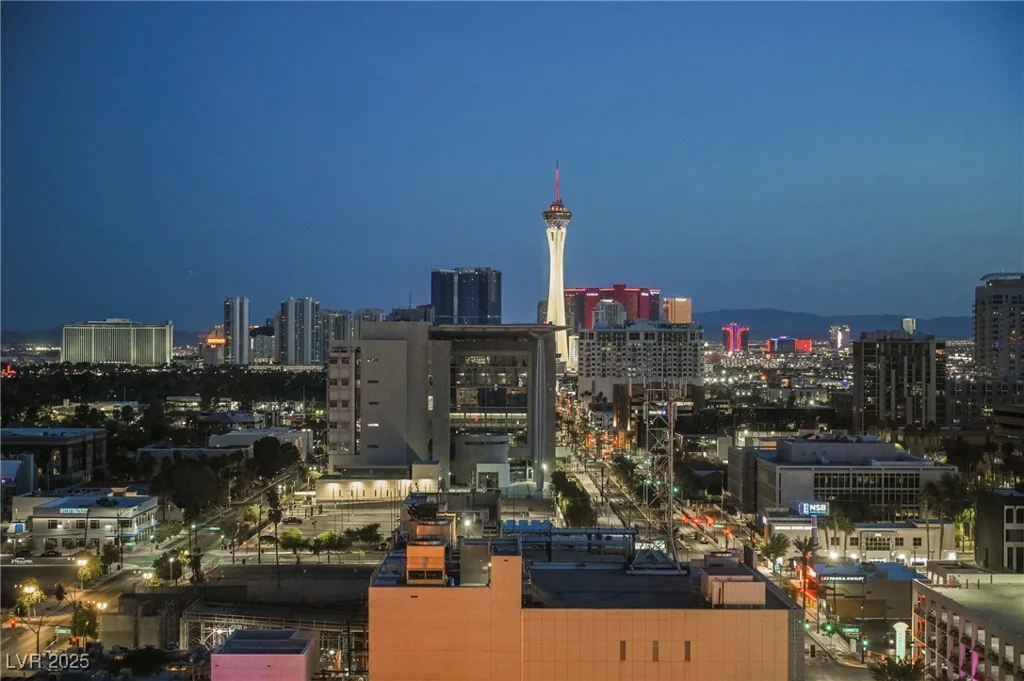 150 Las Vegas, Las Vegas, NV 89101