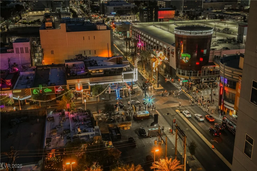 150 Las Vegas, Las Vegas, NV 89101