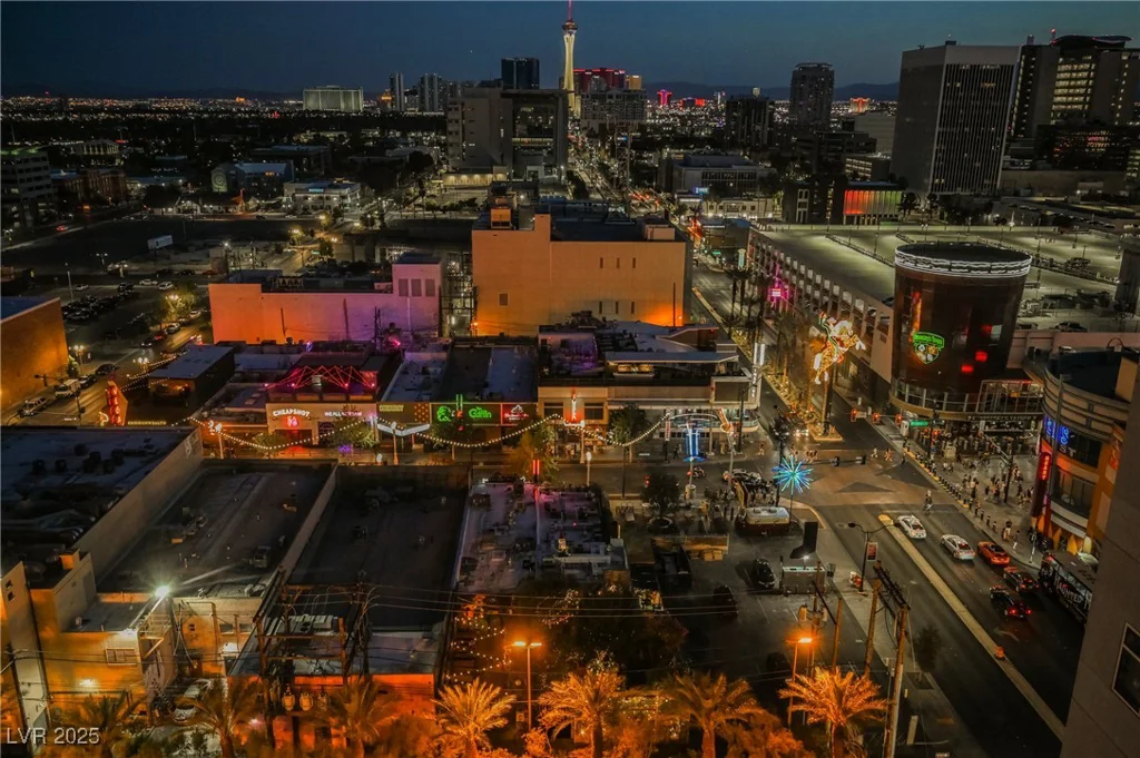 150 Las Vegas, Las Vegas, NV 89101