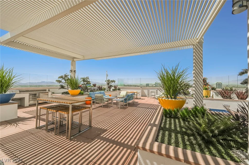 150 Las Vegas, Las Vegas, NV 89101