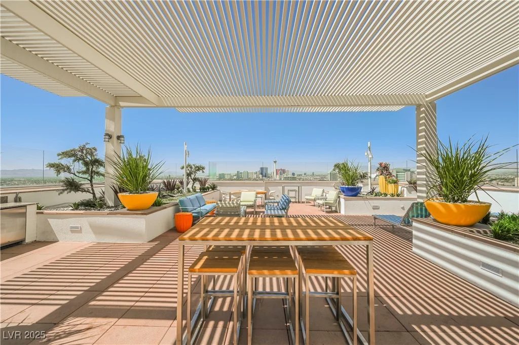 150 Las Vegas, Las Vegas, NV 89101