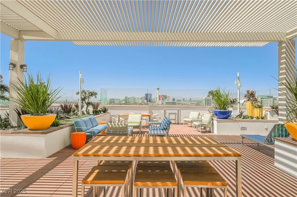 150 Las Vegas, Las Vegas, NV 89101