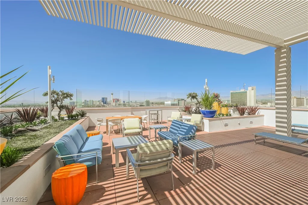 150 Las Vegas, Las Vegas, NV 89101