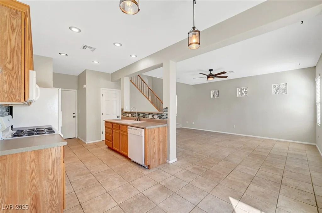 8040 Marshall Canyon, Las Vegas, NV 89166