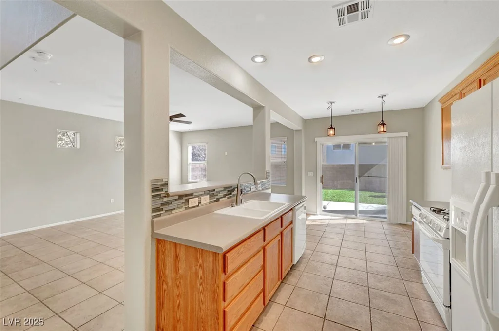 8040 Marshall Canyon, Las Vegas, NV 89166