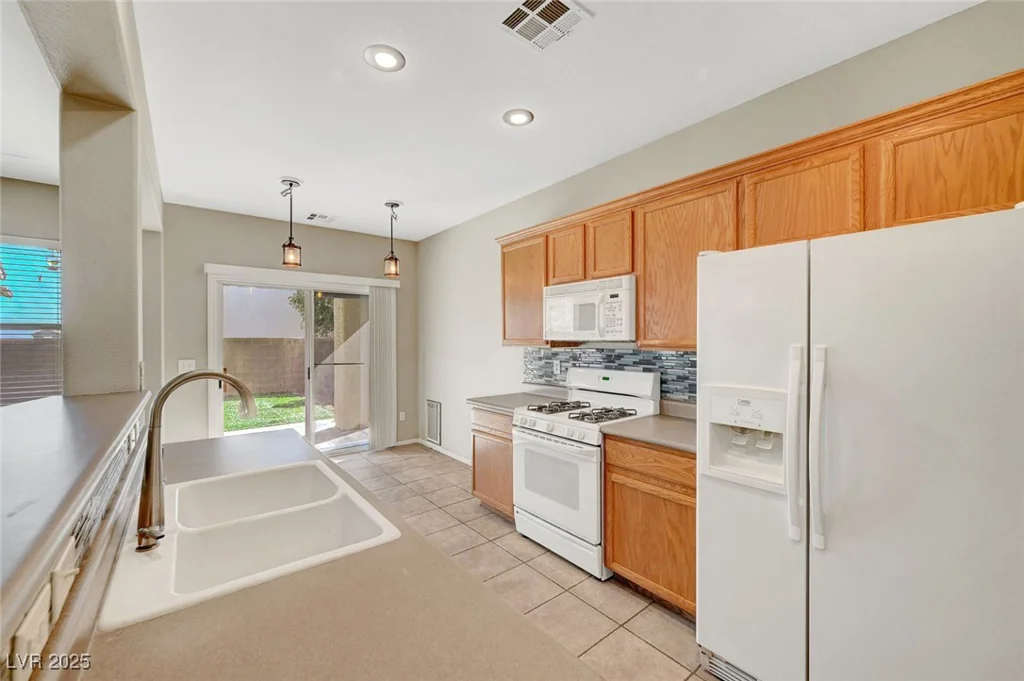 8040 Marshall Canyon, Las Vegas, NV 89166