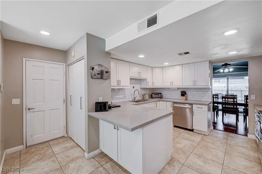 4008 Snead, Las Vegas, NV 89107