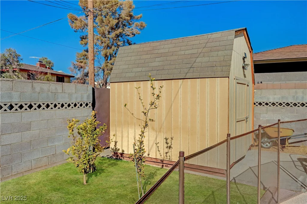 4008 Snead, Las Vegas, NV 89107