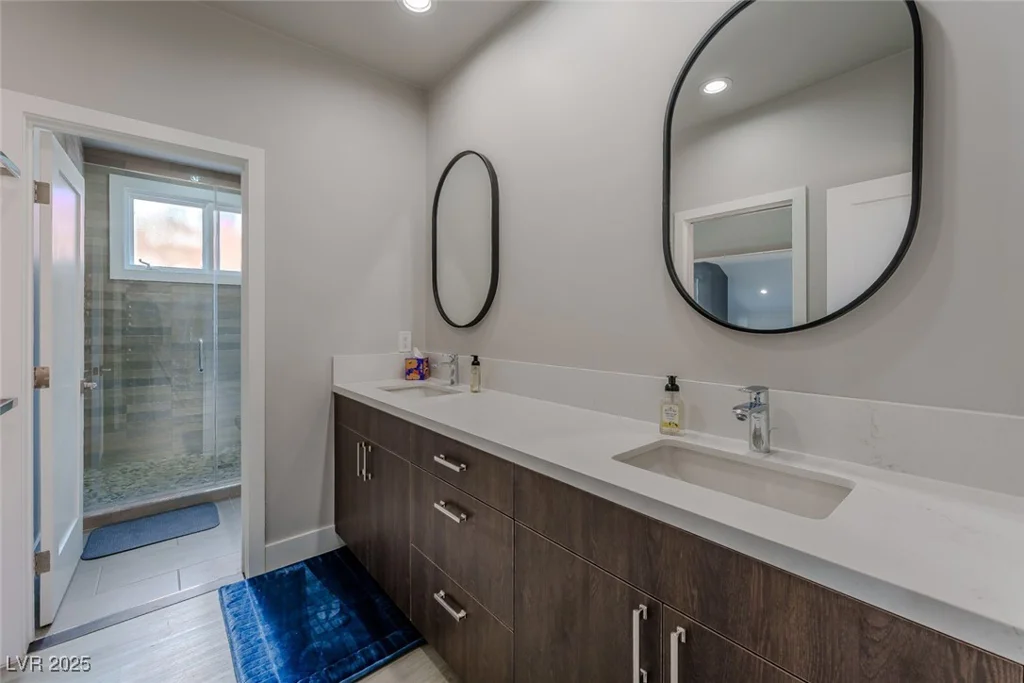 8120 Castle Pines, Las Vegas, NV 89113